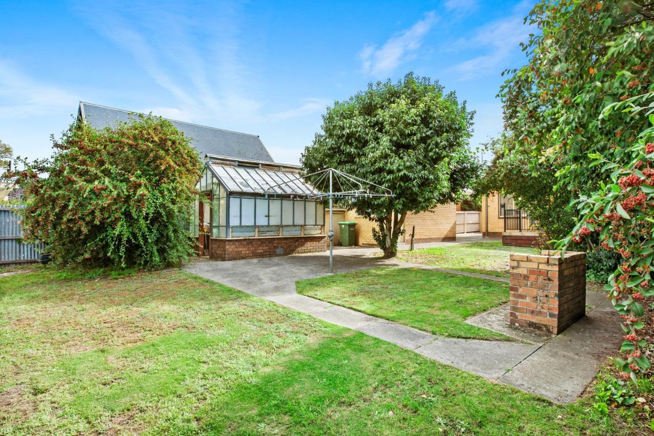 Family Friendly, Sleeps 8, Big Backyard, Pet Friendly Villa Ballarat Exterior photo